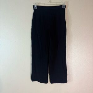 St. John Basics Black pull on cropped pant  2